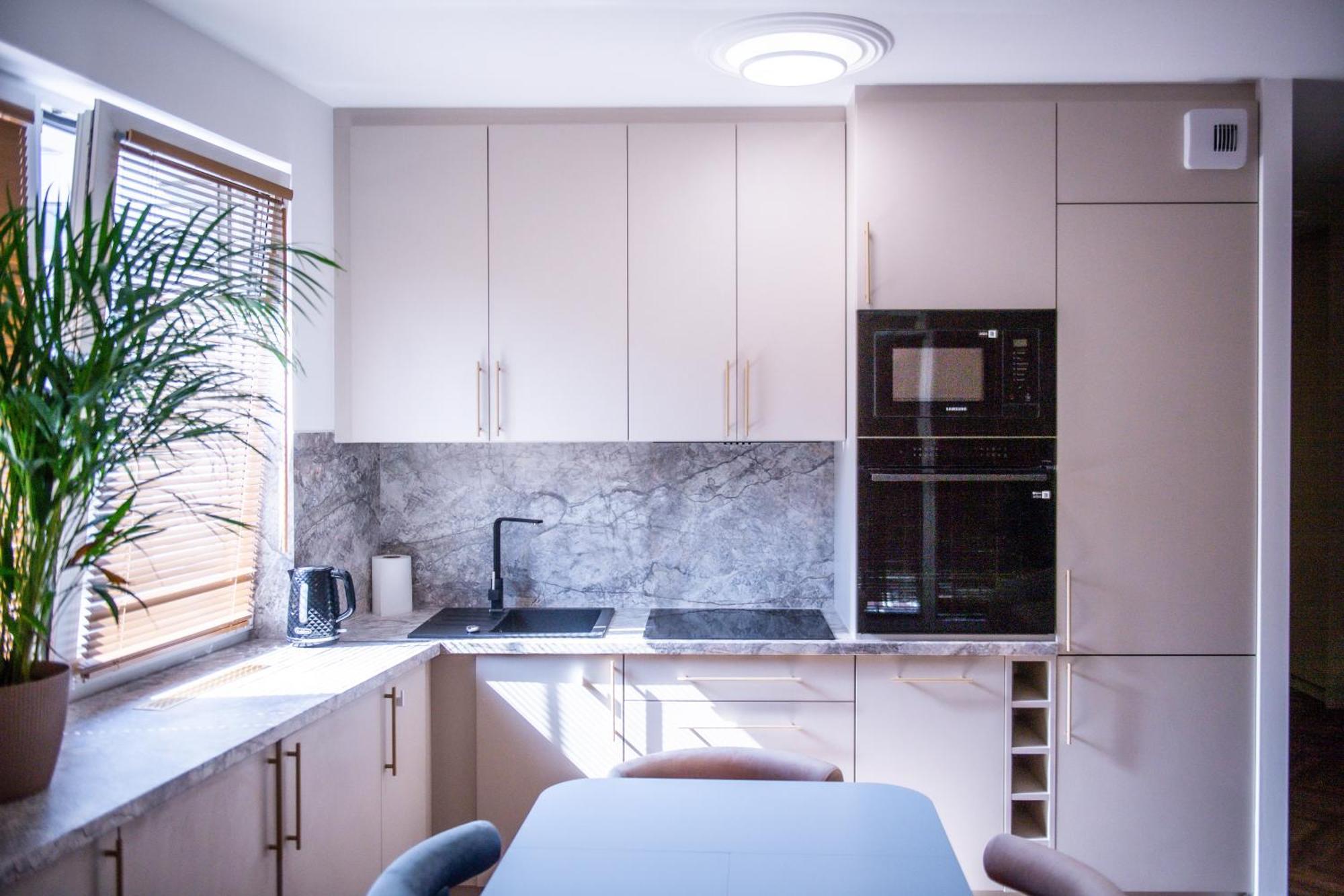 Apartament Mikolowska Z Balkonem 格利维采 外观 照片